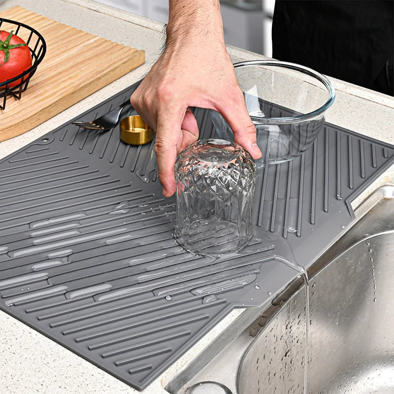 Silicone Dish Drying & Drain Mat – Non-Slip Heat-Resistant Kitchen Mat