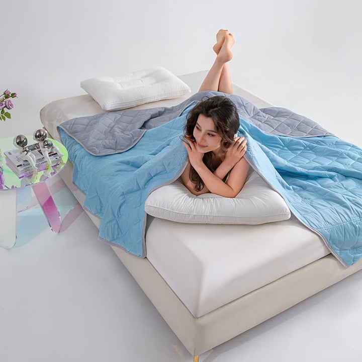 Cooling Blanket – Lightweight Breathable Summer Quilt (King/Queen)