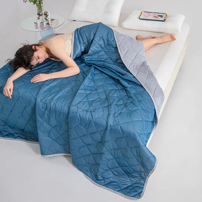 Cooling Blanket – Lightweight Breathable Summer Quilt (King/Queen)