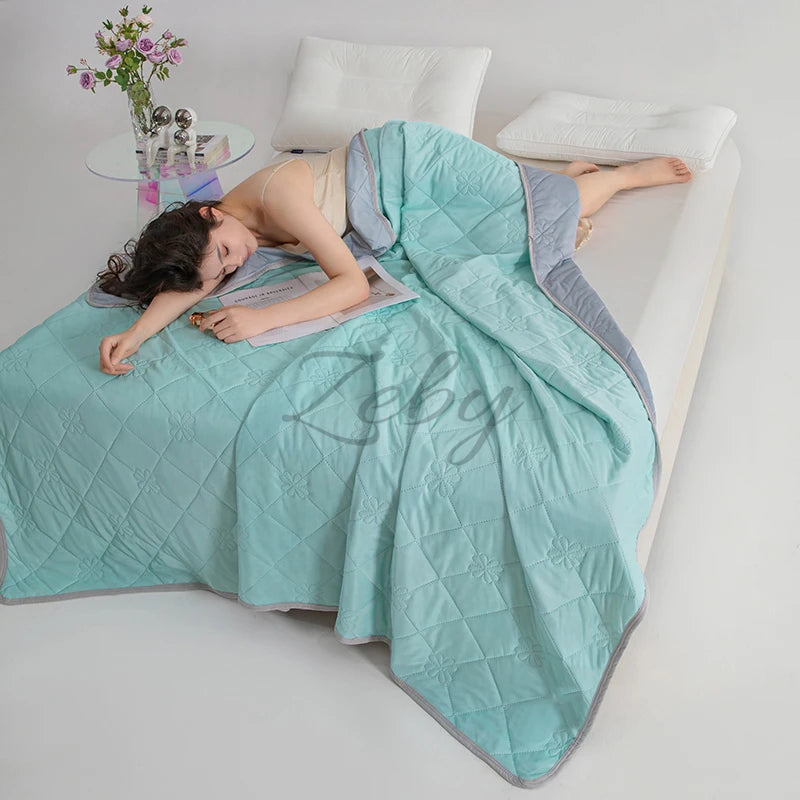 Cooling Blanket – Lightweight Breathable Summer Quilt (King/Queen)