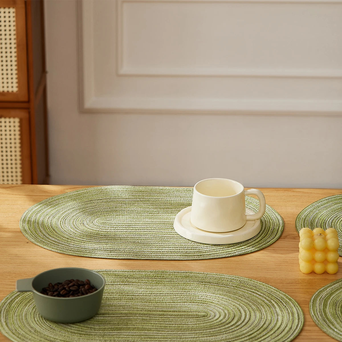 Set of 4 Washable Heat-Resistant Placemats – Non-Slip Dining Table Mats