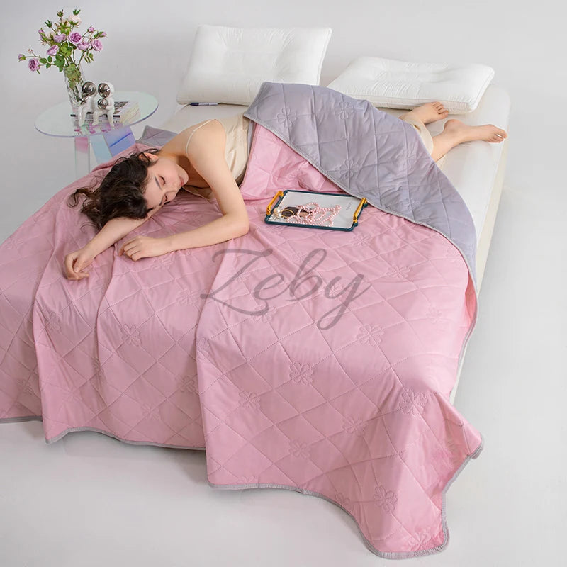 Cooling Blanket – Lightweight Breathable Summer Quilt (King/Queen)
