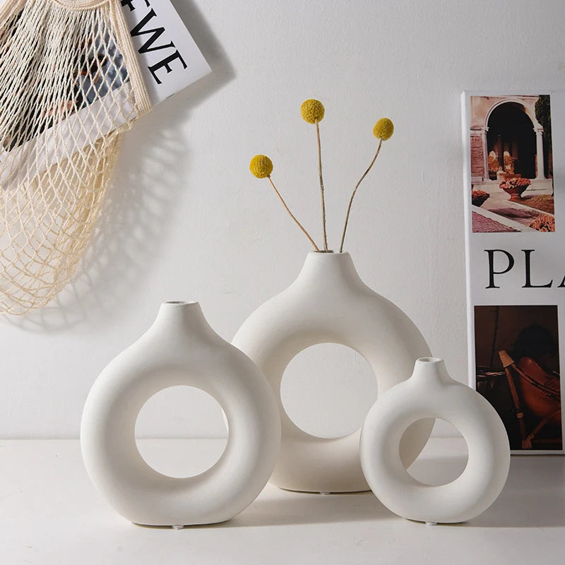 Nordic White Plastic Flower Vase – Modern Decorative Plant Pot for Floral Arrangements