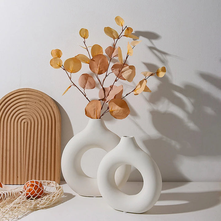 Nordic White Plastic Flower Vase – Modern Decorative Plant Pot for Floral Arrangements